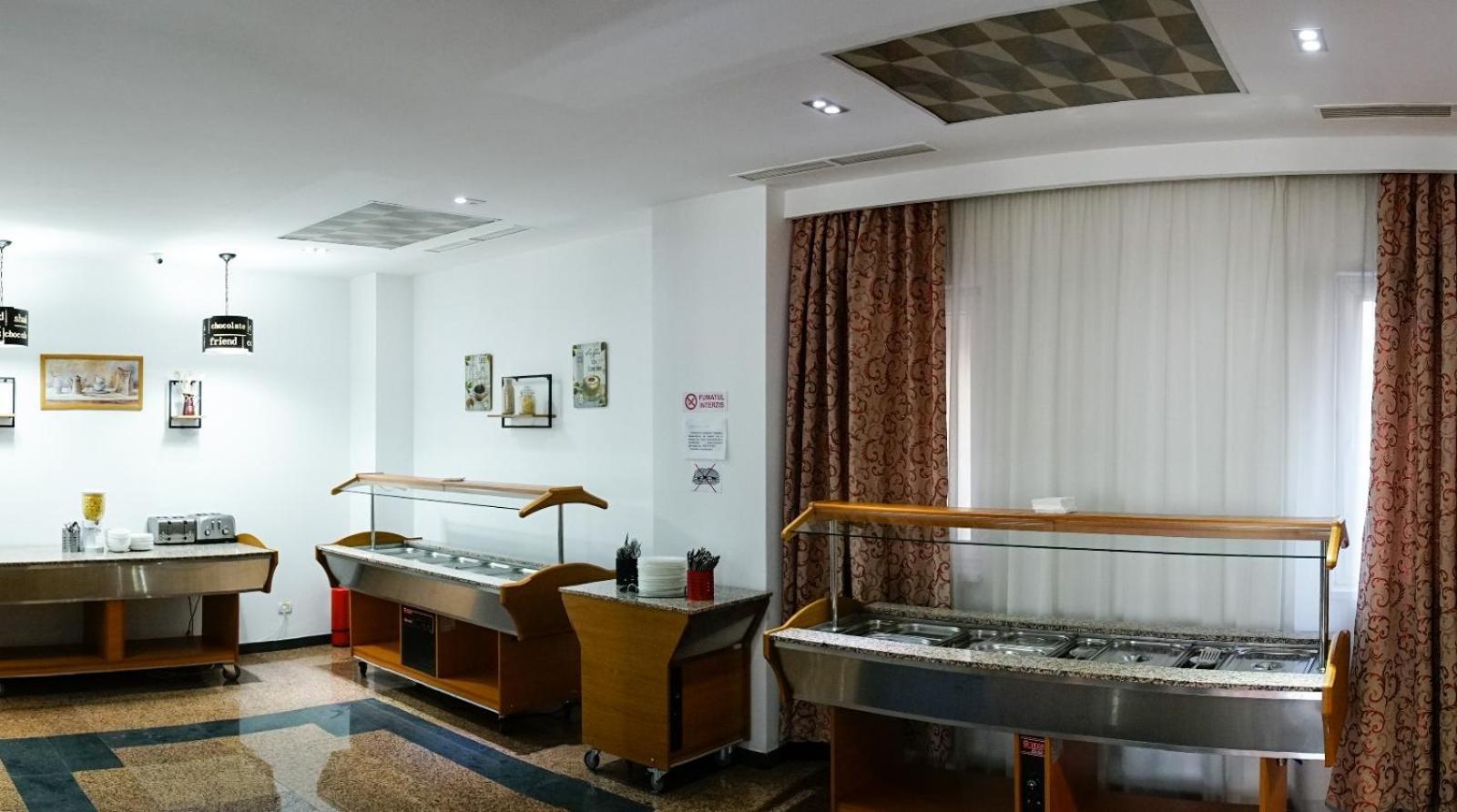 Hotel Criss Bucarest Exterior foto