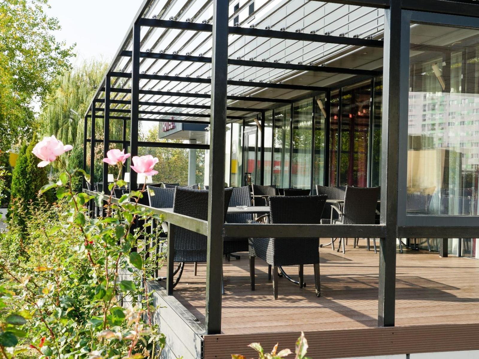 Hotel Criss Bucarest Exterior foto